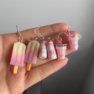 NEVER USED Bundle of earrings. Will sanitize before sending.